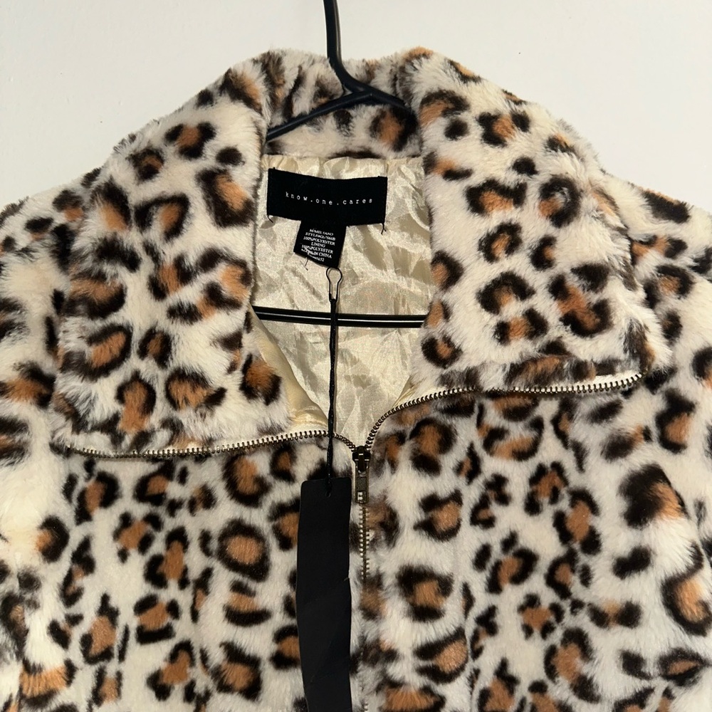 Know one cares NWT Stylish Leopard Print Teddy Jacket - Picture 5 of 11